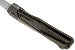 Bestech Thyra BT2106B Bronze Stonewashed Titanium, Carbon Fibre Bolster, Satin Navaja, Diseño Kombou -Luz de Acero BHBT2106B 05 bestech