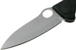 Victorinox Hunter Pro M Black 0.9411.M3 Navaja Suiza Con Funda -Luz de Acero VT0 9411 M3 03 victorinox